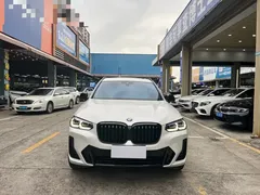 2022 BMW X3 xDrive30i M, белый — фото 2