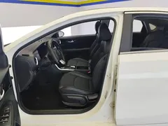 2021 Kia Cerato 1.5L CVT, белый — фото 9
