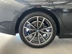 2022 BMW 3 Series 325i M, чёрный — фото 30