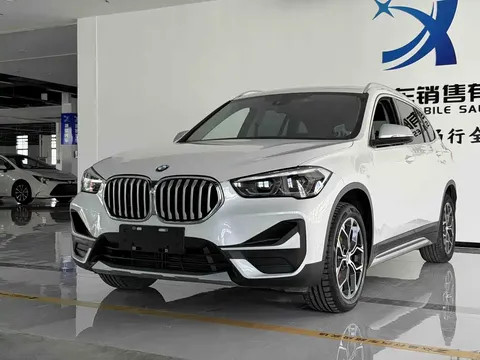 2022 BMW X1