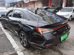 2021 Hyundai Elantra 240TGDi DCT LUX Premium, чёрный — фото 5