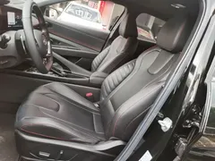2021 Hyundai Elantra 240TGDi DCT LUX Premium, чёрный — фото 15