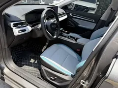 2023 Geely Emgrand 4th Gen Champion 1.5L CVT Flagship — фото 4