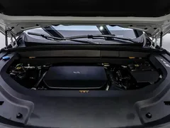 2025 Li Auto L9 Ultra, белый — фото 9