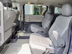 2021 Toyota SIENNA 2.5L US standard — фото 8
