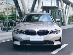 2022 BMW 3 Series 320i — фото 2
