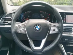 2022 BMW 3 Series 320i — фото 12