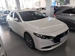 2023 Mazda 3 2.0L AT, белый — фото 4