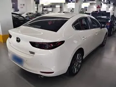 2023 Mazda 3 2.0L AT, белый — фото 7