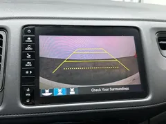 2022 Honda Vezel 1.5L CVT Pioneer, белый — фото 13
