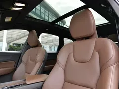 2024 Volvo XC60 4WD Zhiyuan Luxury — фото 8