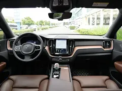 2024 Volvo XC60 4WD Zhiyuan Luxury — фото 9