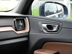 2024 Volvo XC60 4WD Zhiyuan Luxury — фото 10