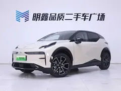 2025 Zeekr X 4 seats RWD Magic Cube, белый — фото 2