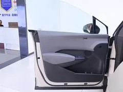 2025 Zeekr X 4 seats RWD Magic Cube, белый — фото 18