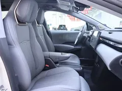 2025 Zeekr X 4 seats RWD Magic Cube, белый — фото 22