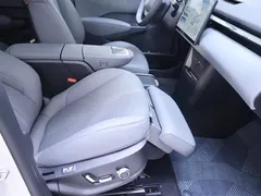 2025 Zeekr X 4 seats RWD Magic Cube, белый — фото 25