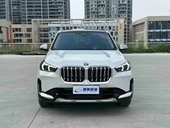 2023 BMW X1 X, белый — фото 2