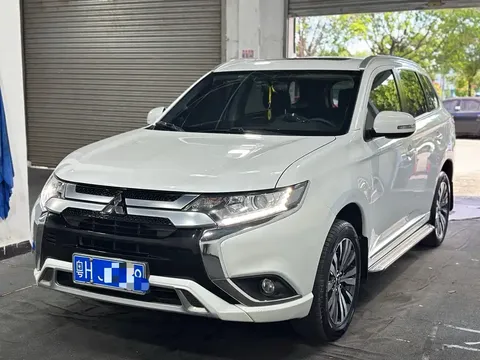 2021 Mitsubishi Outlander 2.0L 2WD Enjoy 5