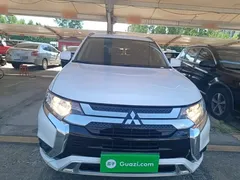 2021 Mitsubishi Outlander 2.0L 2WD 5, белый — фото 3