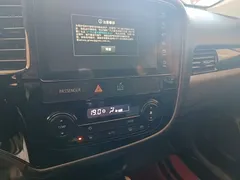 2021 Mitsubishi Outlander 2.0L 2WD 5, белый — фото 9