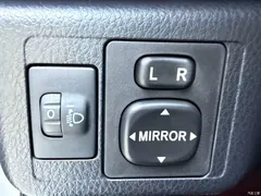 2022 Toyota Yaris L Zhixuan X 1.5L CVT Luxury PLUS — фото 10
