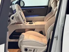 2025 Li Auto i8 Standard, белый — фото 9