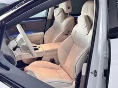 2025 Li Auto i8 Standard, белый — фото 10