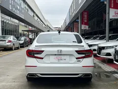 2022 Honda Accord 260TURBO Premium, белый — фото 8