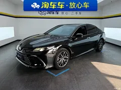 2021 Toyota Camry 2.5G Luxury — фото 1
