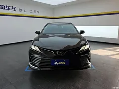 2021 Toyota Camry 2.5G Luxury — фото 2