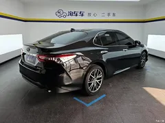 2021 Toyota Camry 2.5G Luxury — фото 3