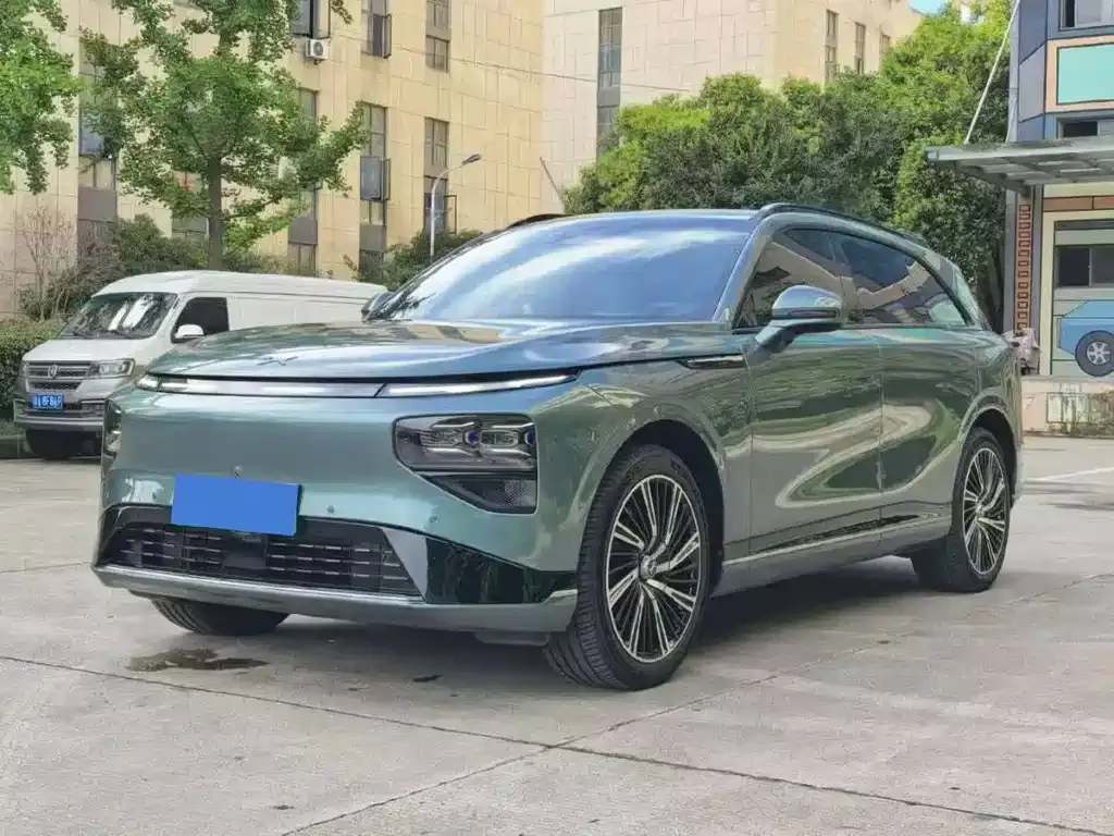 2025 Xpeng G9 680 4WD Max