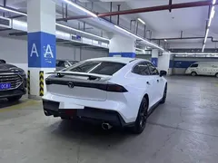 2022 Changan UNI-V 1.5T, белый — фото 7