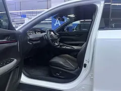2022 Changan UNI-V 1.5T, белый — фото 9