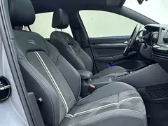 2023 Volkswagen Golf 280TSI DSG R-Line — фото 8