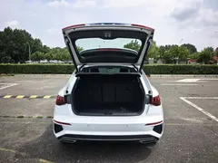 2023 Audi A3 Sportback 35 TFSI, белый — фото 7