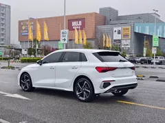 2023 Audi A3 Sportback 35 TFSI Fashion Sport, белый — фото 4