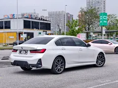 2023 BMW 3 Series 320Li M Sport Package, белый — фото 6
