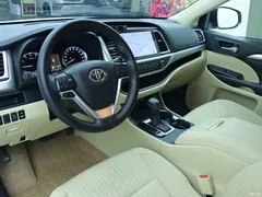 2021 Toyota Highlander 2.0T 2WD Elite 5-seater — фото 6