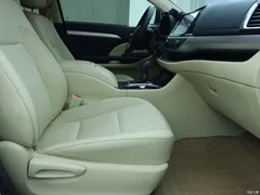 2021 Toyota Highlander 2.0T 2WD Elite 5-seater — фото 8