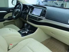 2021 Toyota Highlander 2.0T 2WD Elite 5-seater — фото 9