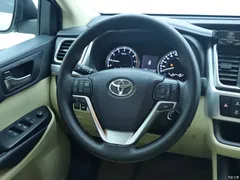 2021 Toyota Highlander 2.0T 2WD Elite 5-seater — фото 15