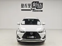 2022 Toyota Yaris L Zhixuan X 1.5L CVT Luxury PLUS — фото 2