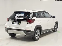 2022 Toyota Yaris L Zhixuan X 1.5L CVT Luxury PLUS — фото 4