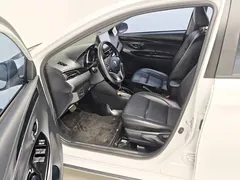 2022 Toyota Yaris L Zhixuan X 1.5L CVT Luxury PLUS — фото 13