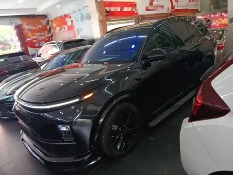 2023 Li Auto L8 Pro