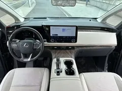 2023 Lexus LM 350h, чёрный — фото 9