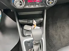 2021 Kia Yipao 1.4L CVT Sunroof, белый — фото 13
