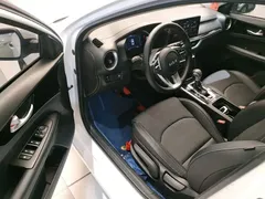 2021 Kia Cerato 1.5L CVT Fashion, белый — фото 16
